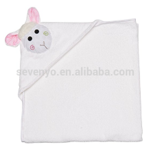 Toalla de baño de la cara de las ovejas lindas grandes de los 90 * 90cm con la capilla para los muchachos y las muchachas, toalla encapuchada de bambú adicional suave para los recién nacidos, niños pequeños